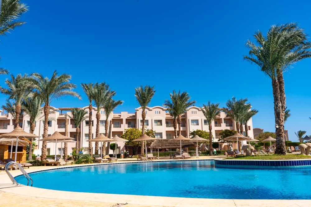 Sunset Pearl Sahl Hasheesh Resort — роскошный туристический курорт, включающий шале и апартаменты различной площади